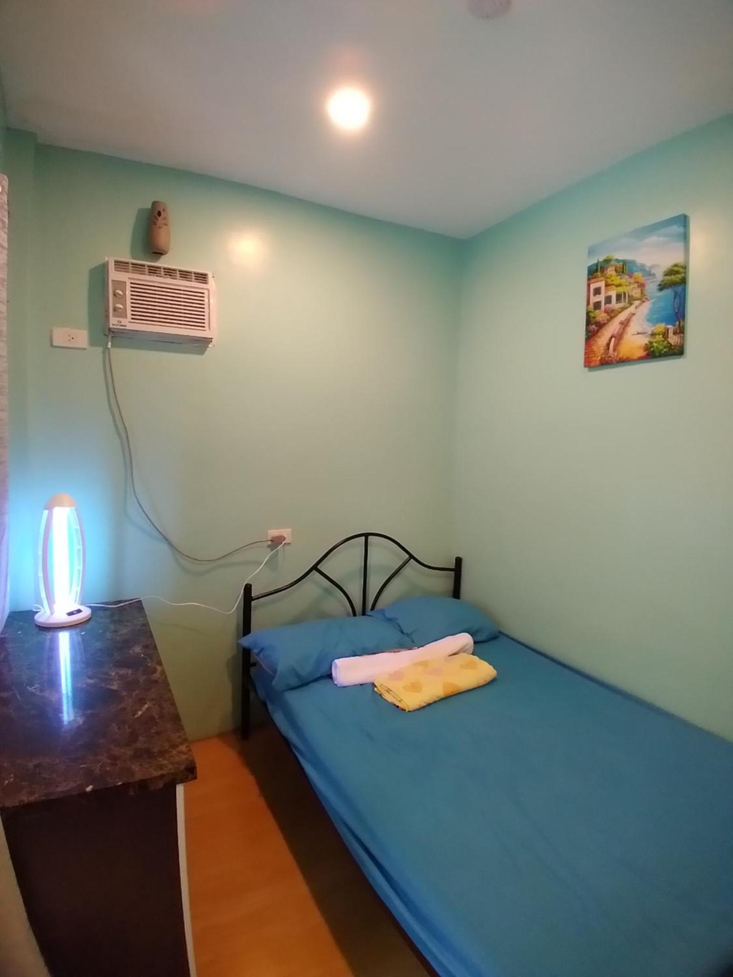Azulea Lodging House Oslob Oda fotoğraf